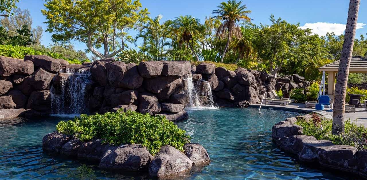 Custom water features for swimming pools, Hawaii. Pool waterfalls.